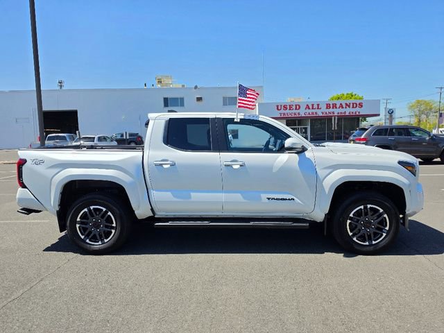 Used 2024 Toyota Tacoma TRD Sport w/ TRD Sport Upgrade Package AWD/4WD image 8