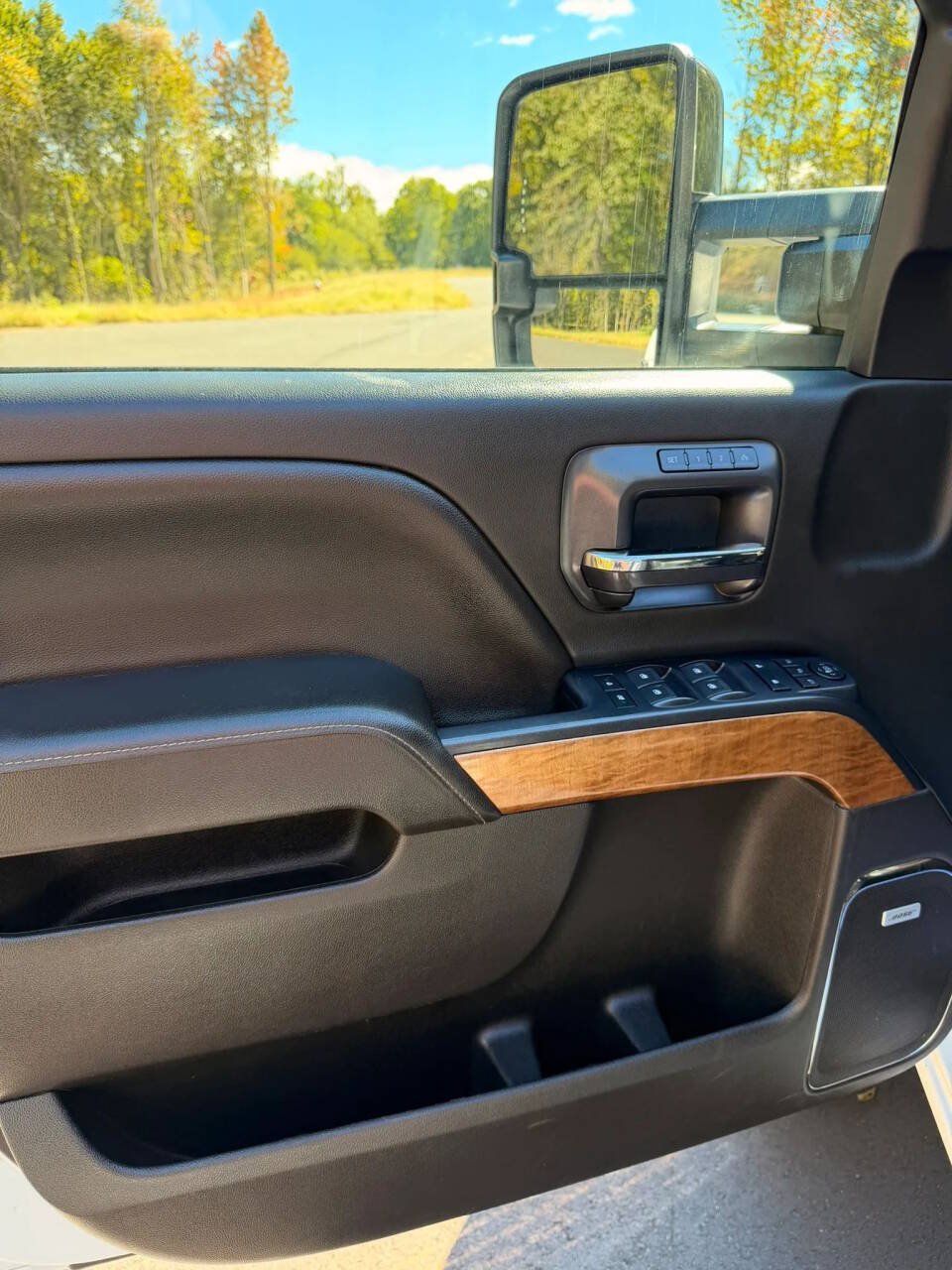 Used 2019 Chevrolet Silverado 2500 LTZ w/ Duramax Plus Package AWD/4WD image 13