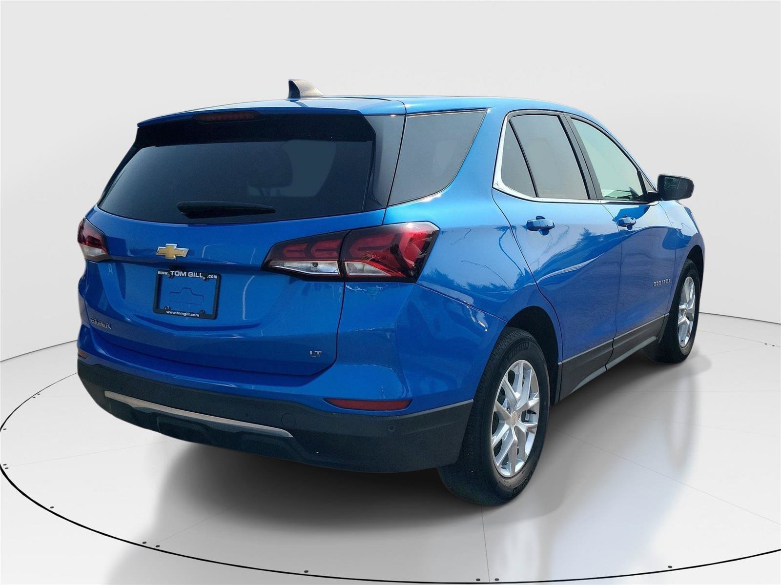 Used 2024 Chevrolet Equinox LT FWD image 3
