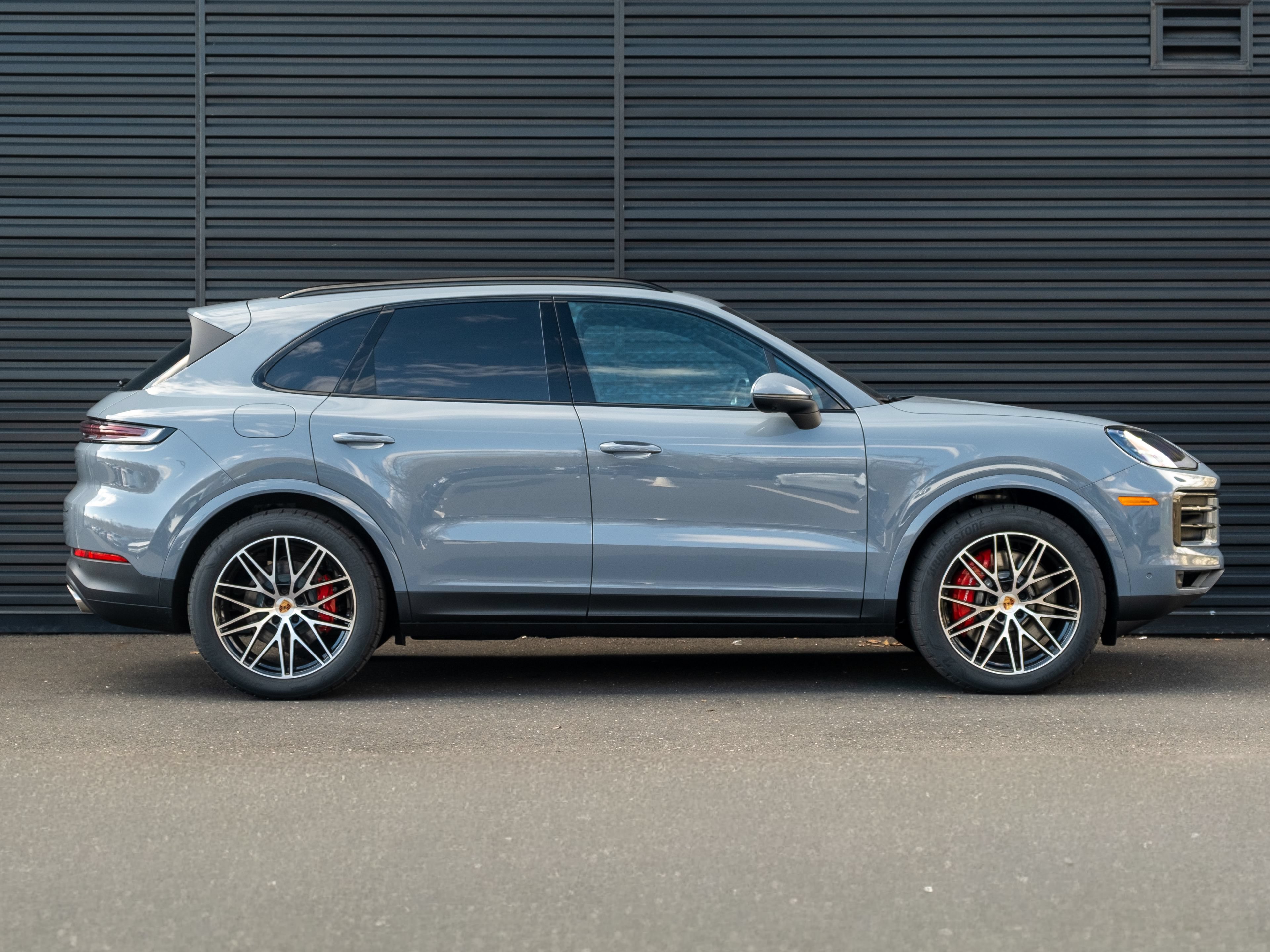 New 2026 Porsche Cayenne S AWD/4WD image 9
