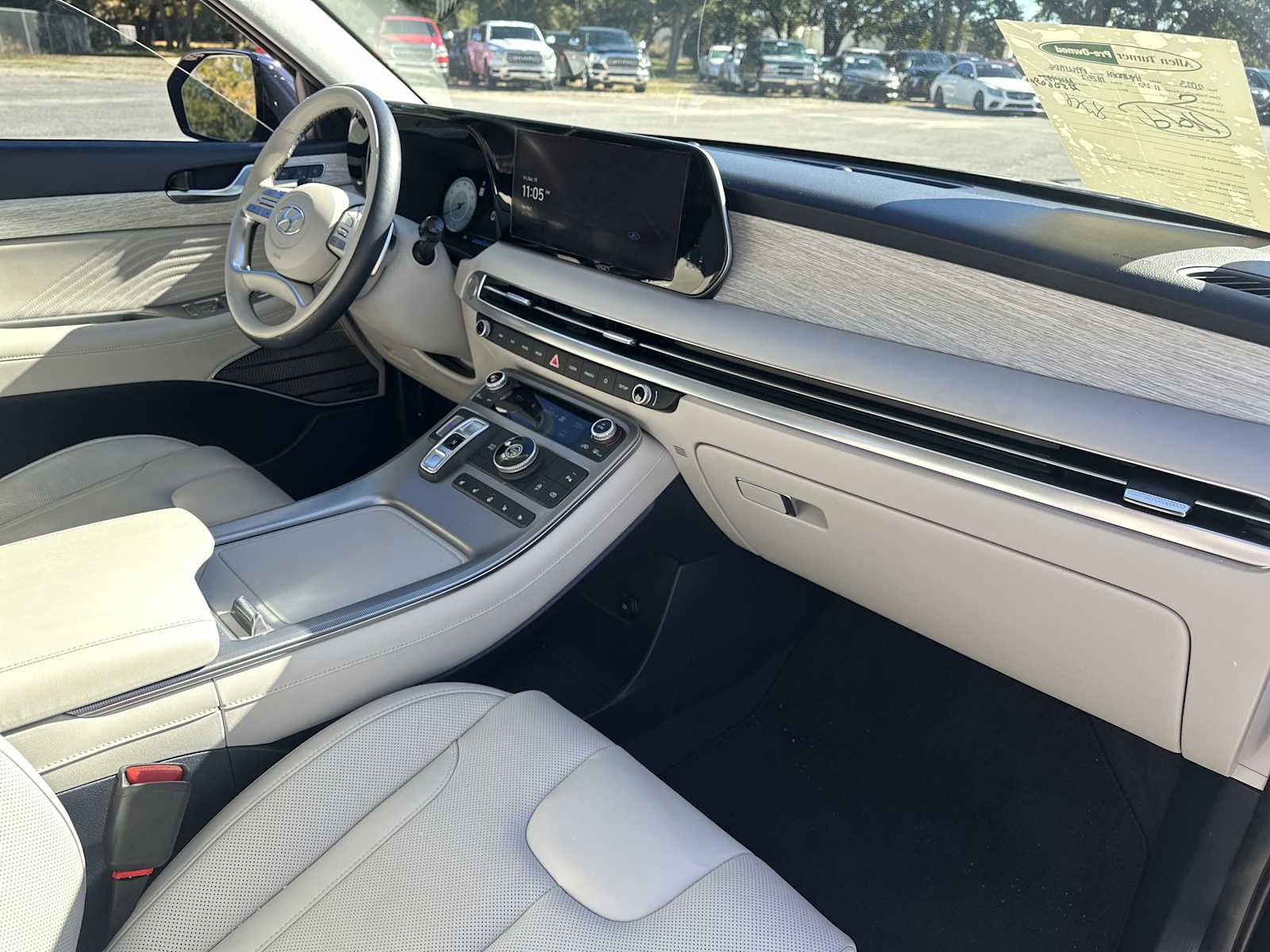 Used 2023 Hyundai Palisade Calligraphy image 31