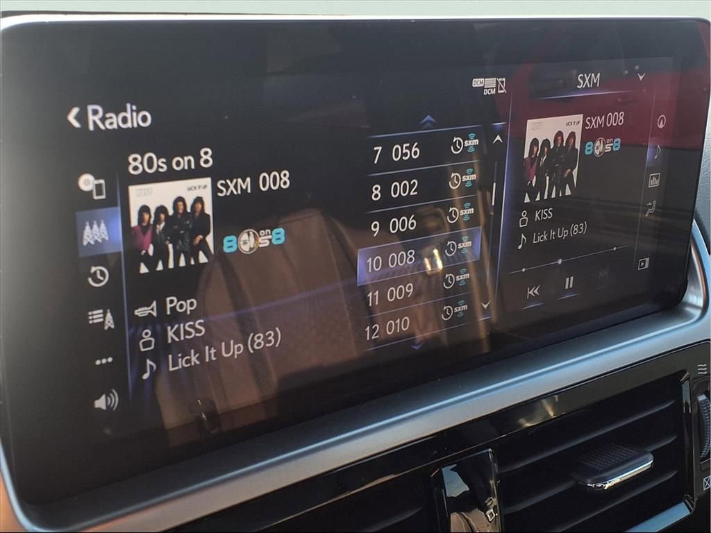 Used 2023 Lexus GX 460 Premium w/ Accessory Package image 5