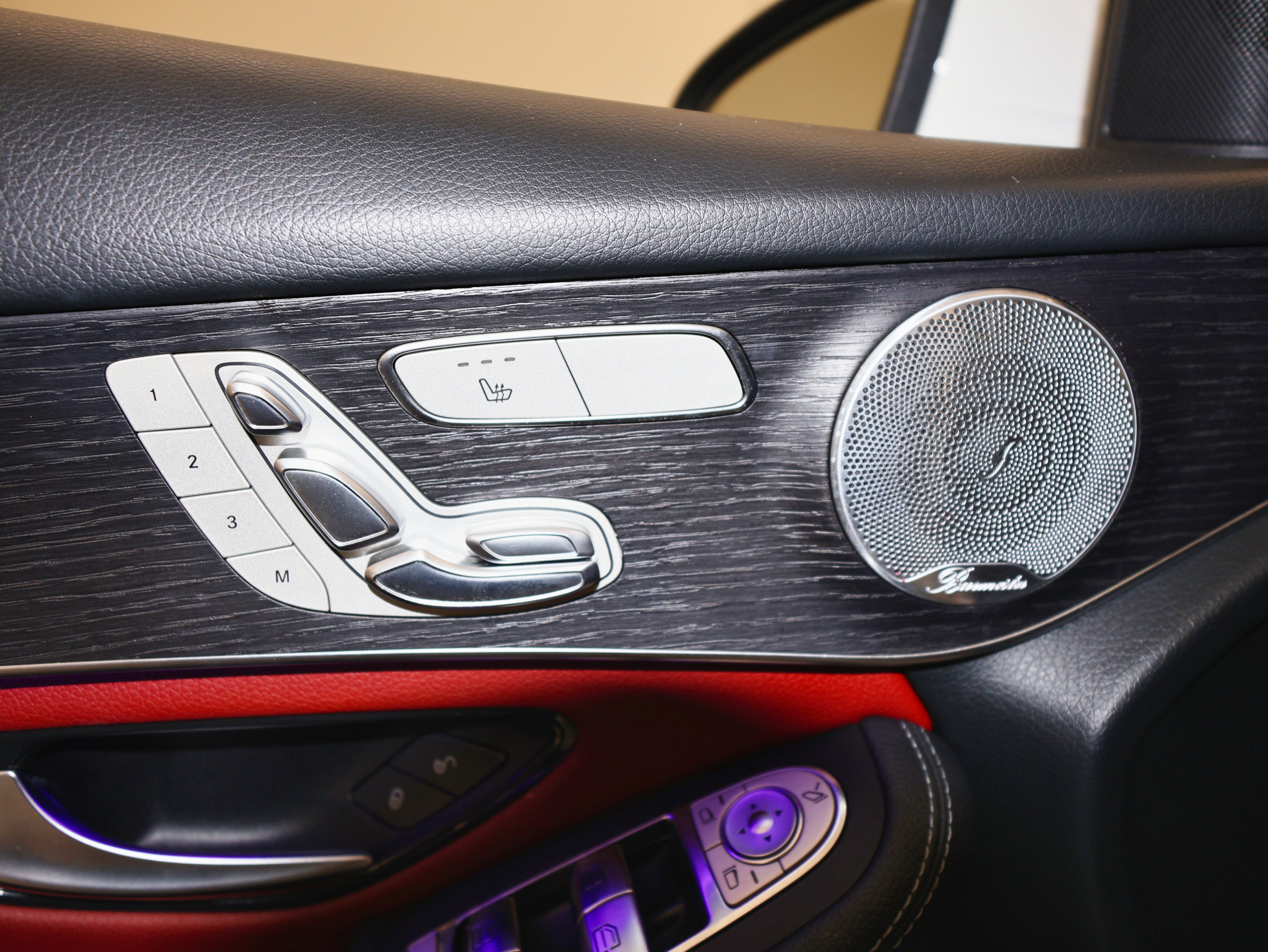 Used 2020 Mercedes-Benz GLC 300 4MATIC Coupe image 21