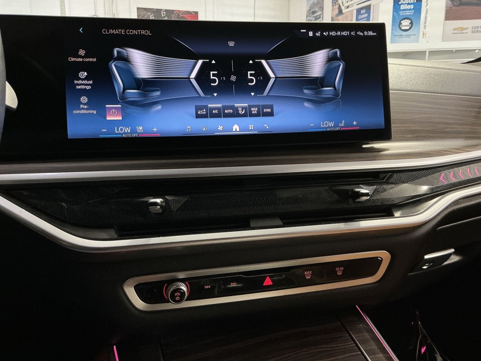 Used 2024 BMW X5 xDrive40i AWD/4WD image 22