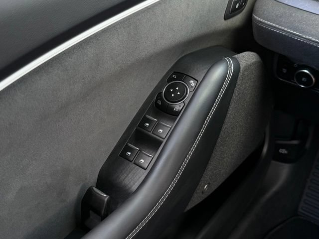 Used 2025 Ford Mustang Mach-E GT AWD/4WD image 33