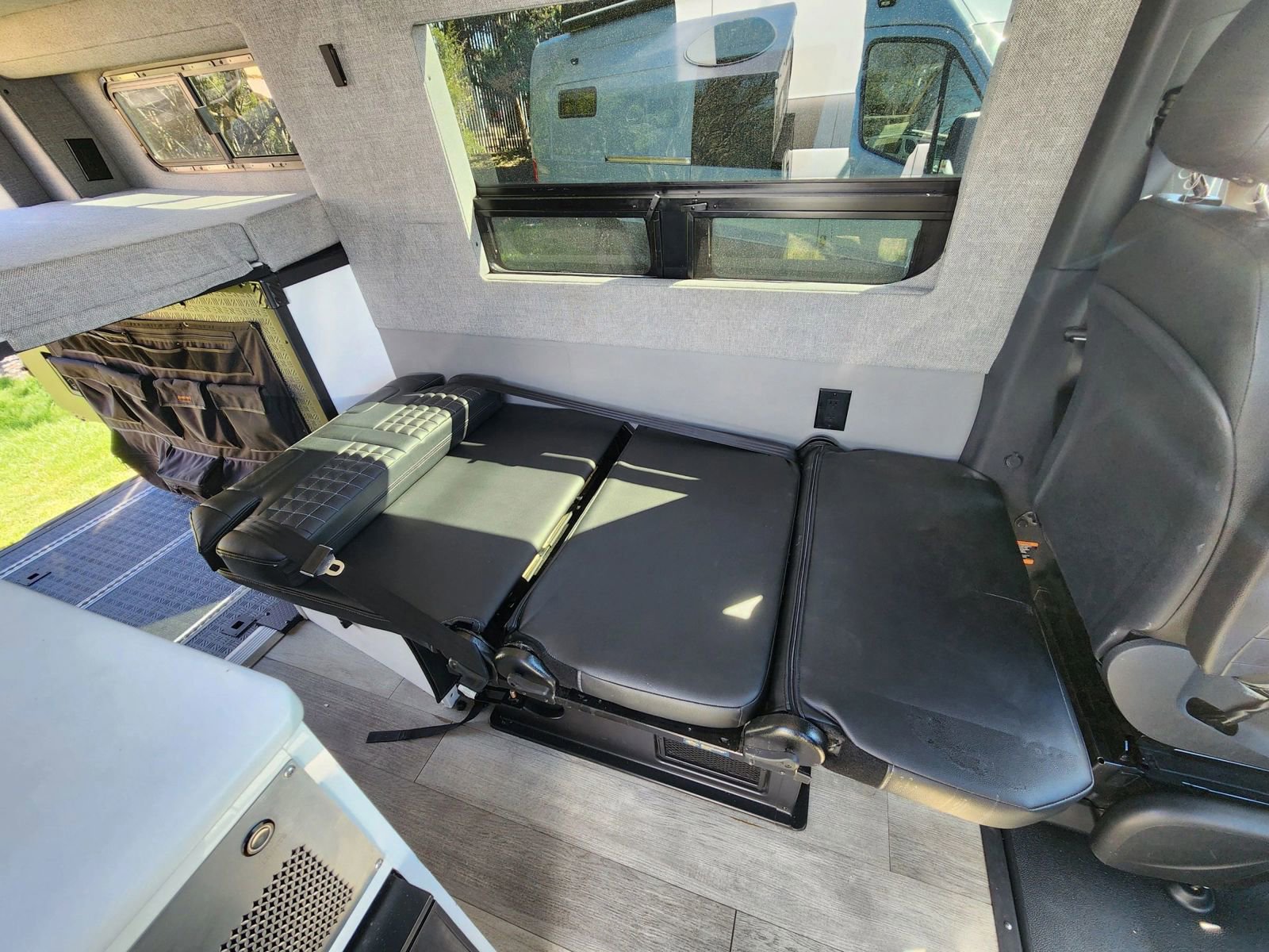 Used 2023 Mercedes-Benz Sprinter 2500 image 77