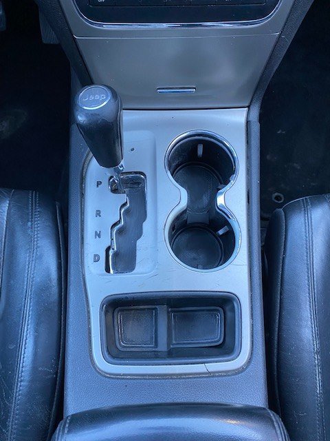 Used 2013 Jeep Grand Cherokee Laredo AWD/4WD image 16