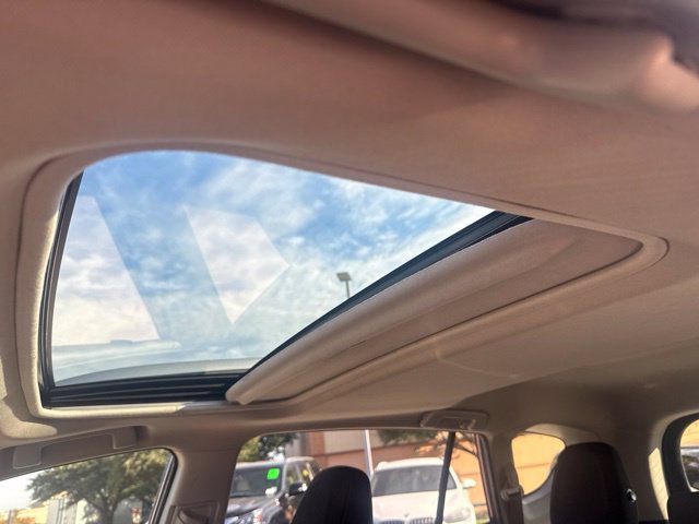 Used 2018 Toyota RAV4 XLE FWD image 9