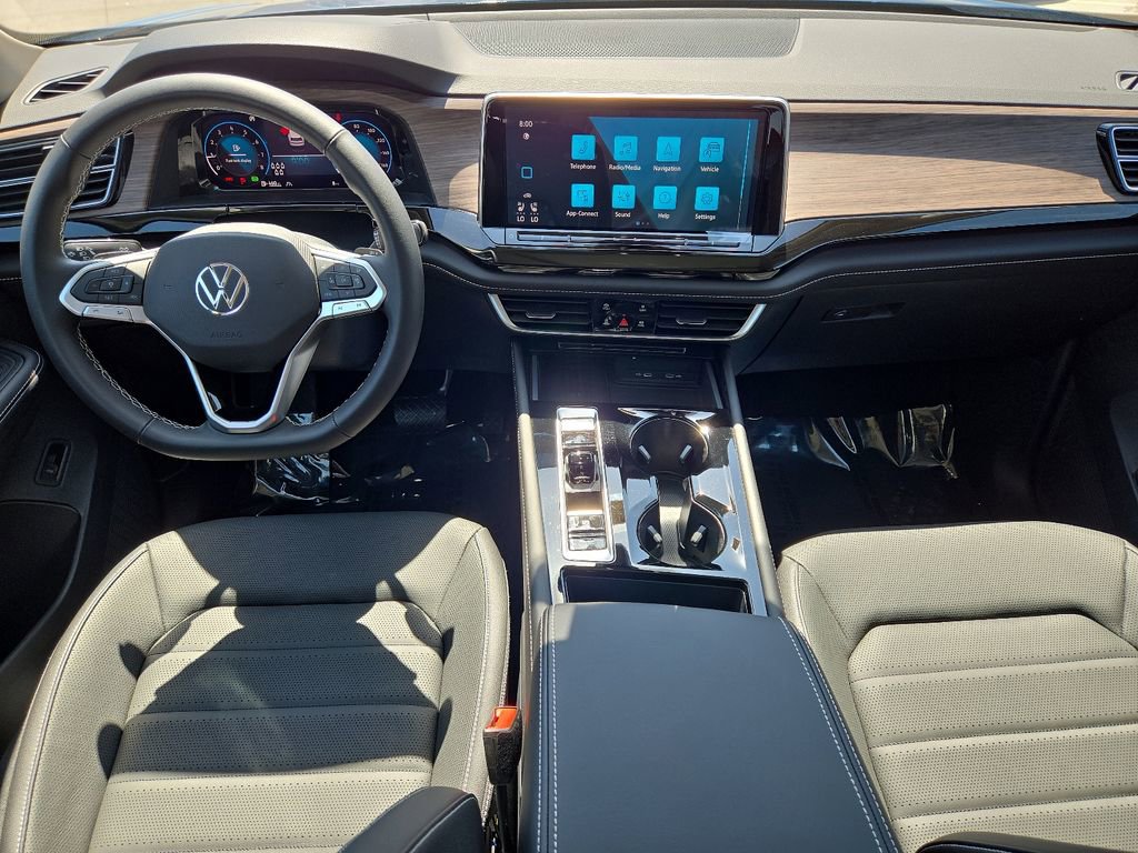 Used 2025 Volkswagen Atlas SEL image 18