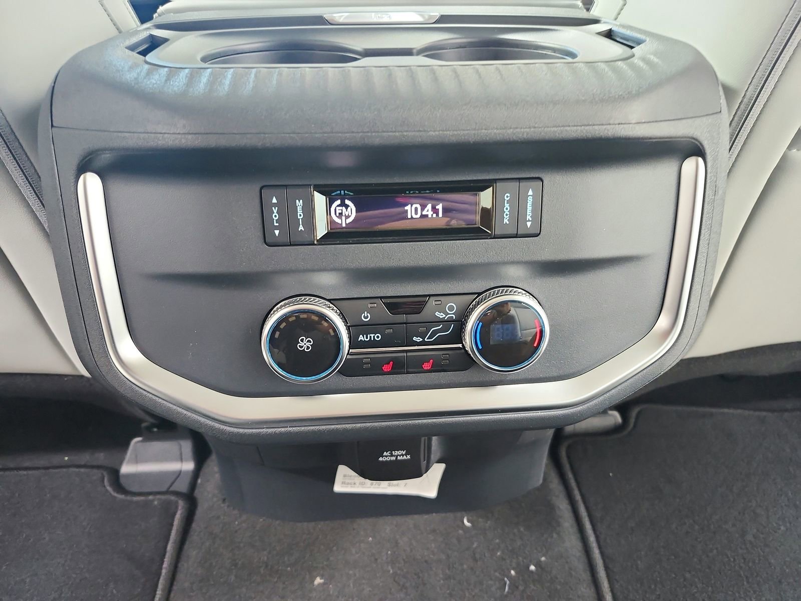 New 2026 Ford Expedition Platinum image 39