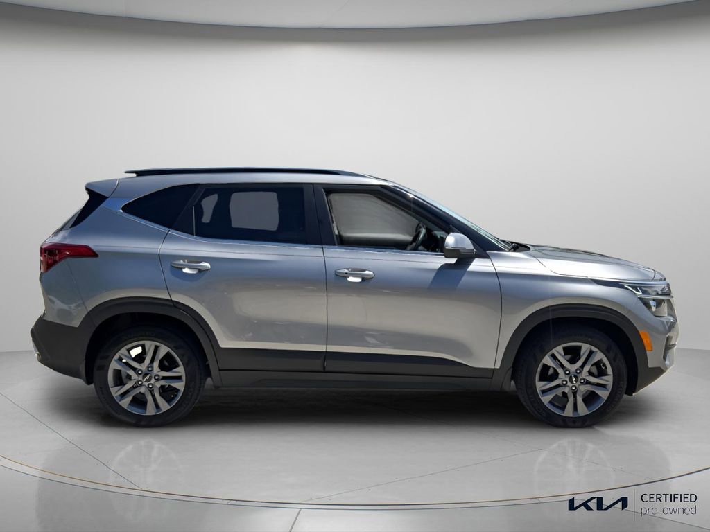 Certified 2023 Kia Seltos S image 4