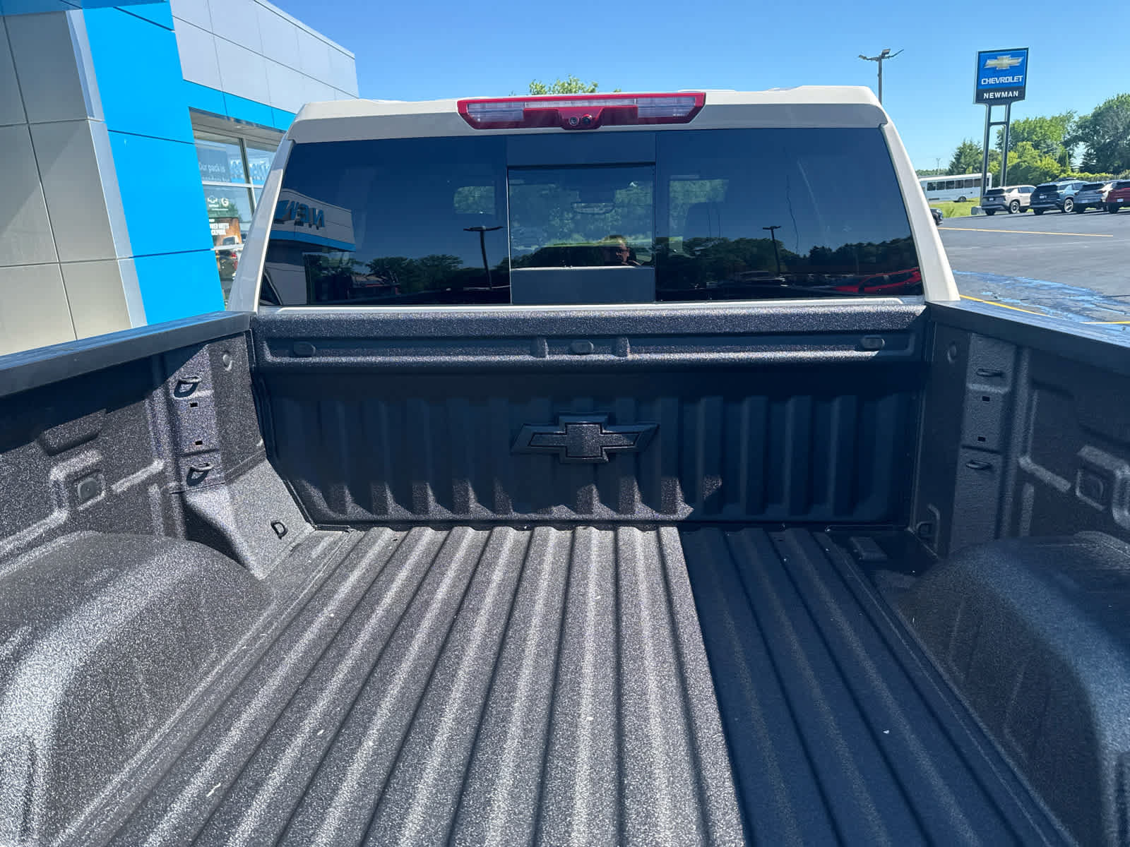 New 2026 Chevrolet Silverado 1500 ZR2 w/ LPO, Dark Essentials Package AWD/4WD image 11