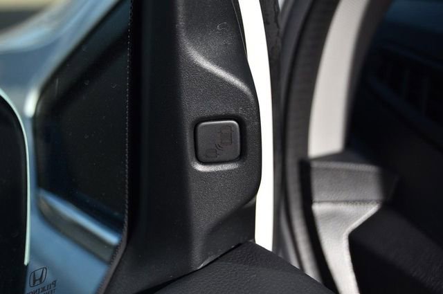 Used 2023 Honda Odyssey Touring image 10