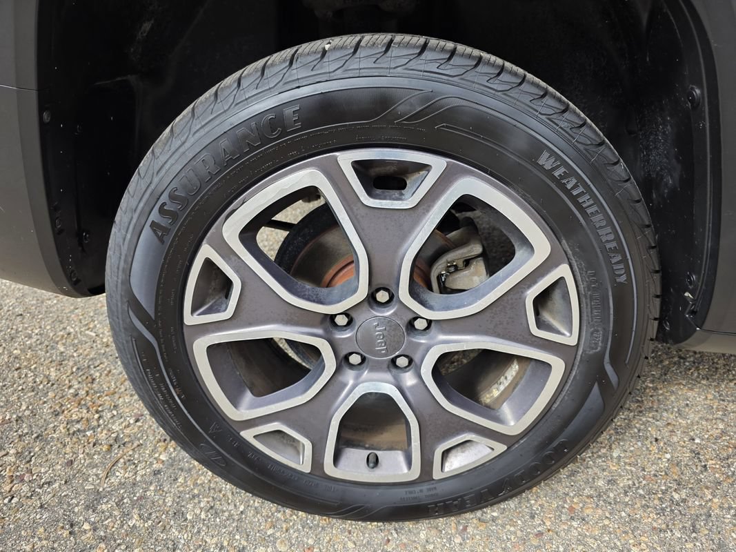 Used 2015 Jeep Renegade Limited AWD/4WD image 43