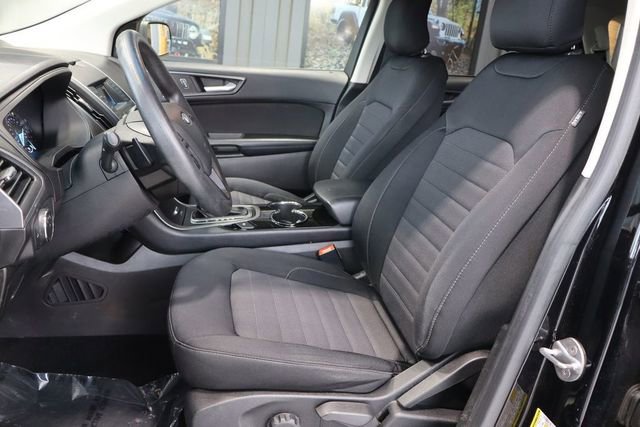Used 2017 Ford Edge SE image 9