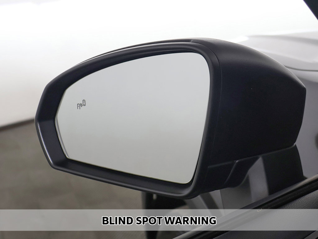 Used 2025 Volkswagen Taos S AWD/4WD image 4