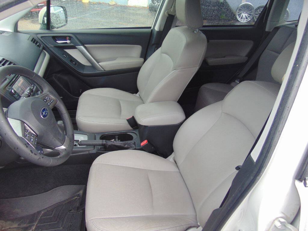 Used 2014 Subaru Forester 2.5i Touring AWD/4WD image 11