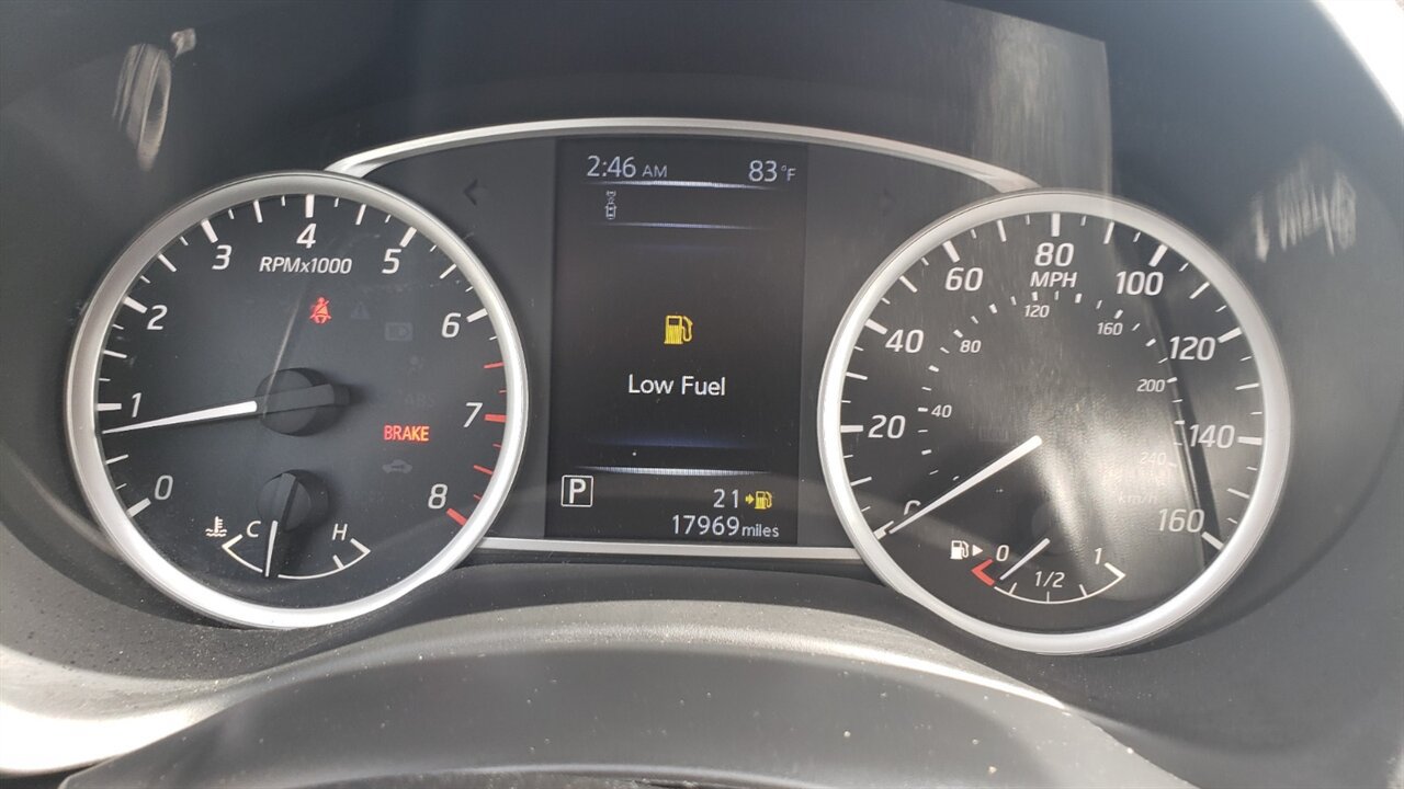 Used 2018 Nissan Sentra SV FWD image 11