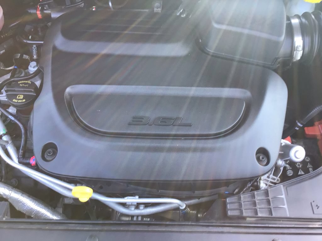 Used 2025 Chrysler Pacifica Select FWD image 11