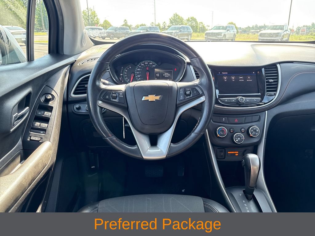 Used 2022 Chevrolet Trax LT w/ LT Convenience Package AWD/4WD image 7