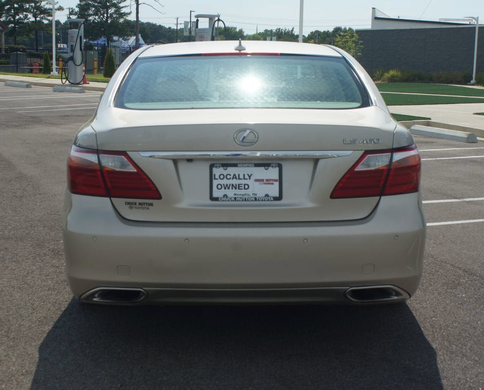 Used 2012 Lexus LS 460 w/ Comfort Pkg RWD image 3