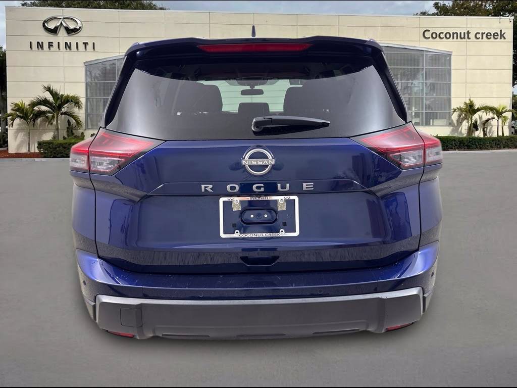 Used 2025 Nissan Rogue SV FWD image 7