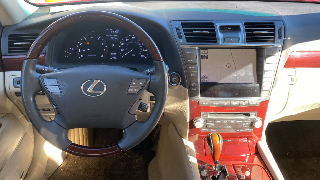 Used 2011 Lexus LS 460 AWD w/ Luxury Value Edition image 20