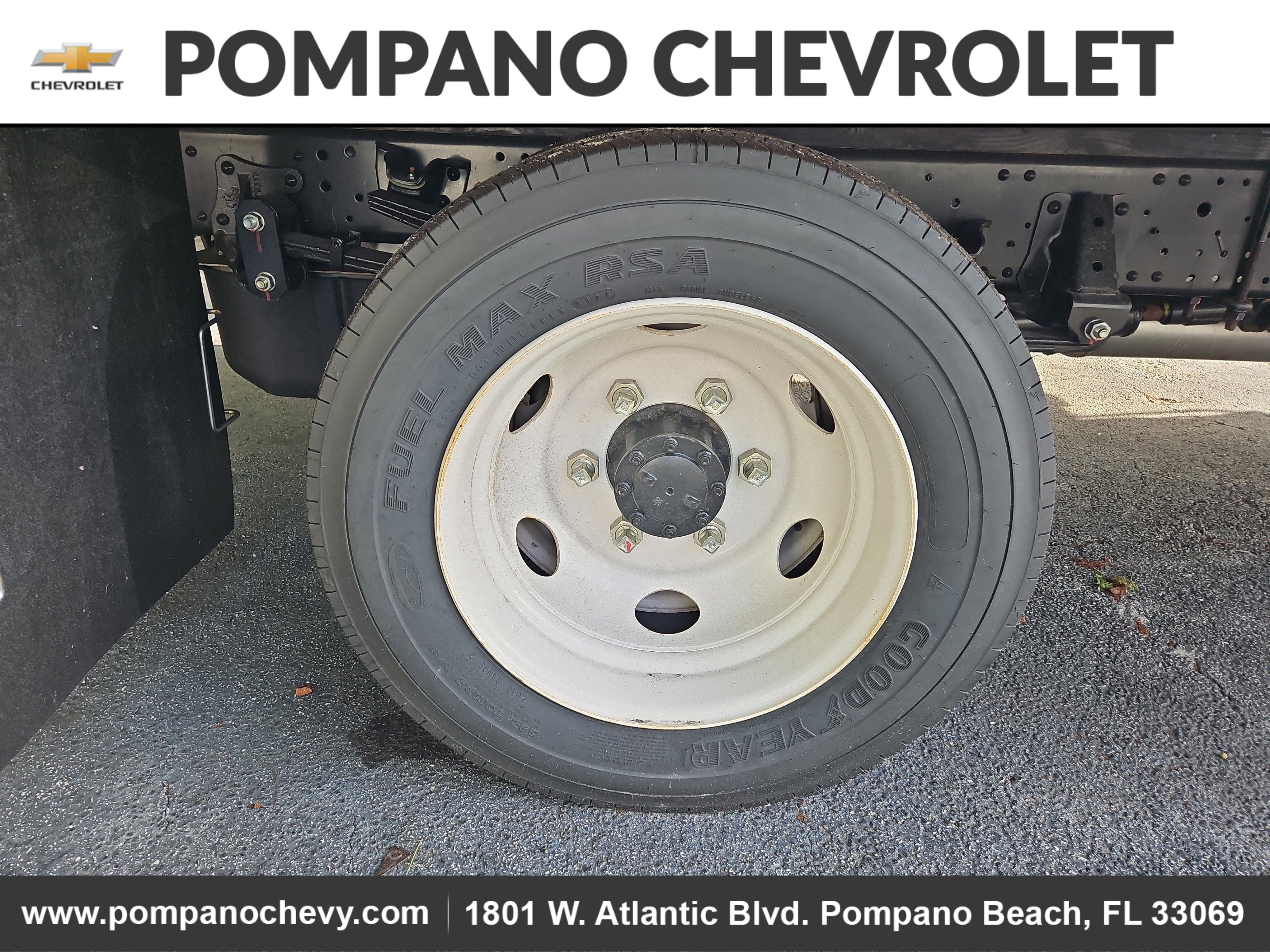 New 2025 Chevrolet Low Cab Forward 5500XG RWD image 5