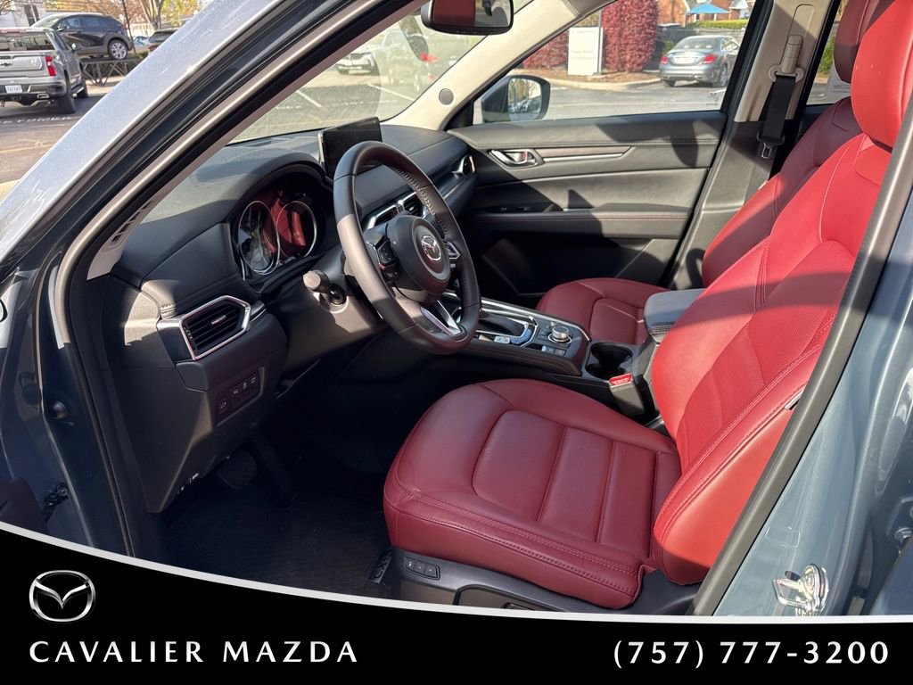 Used 2025 MAZDA CX-5 Carbon Edition image 6