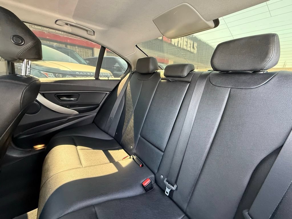 Used 2016 BMW 320i Sedan RWD image 34