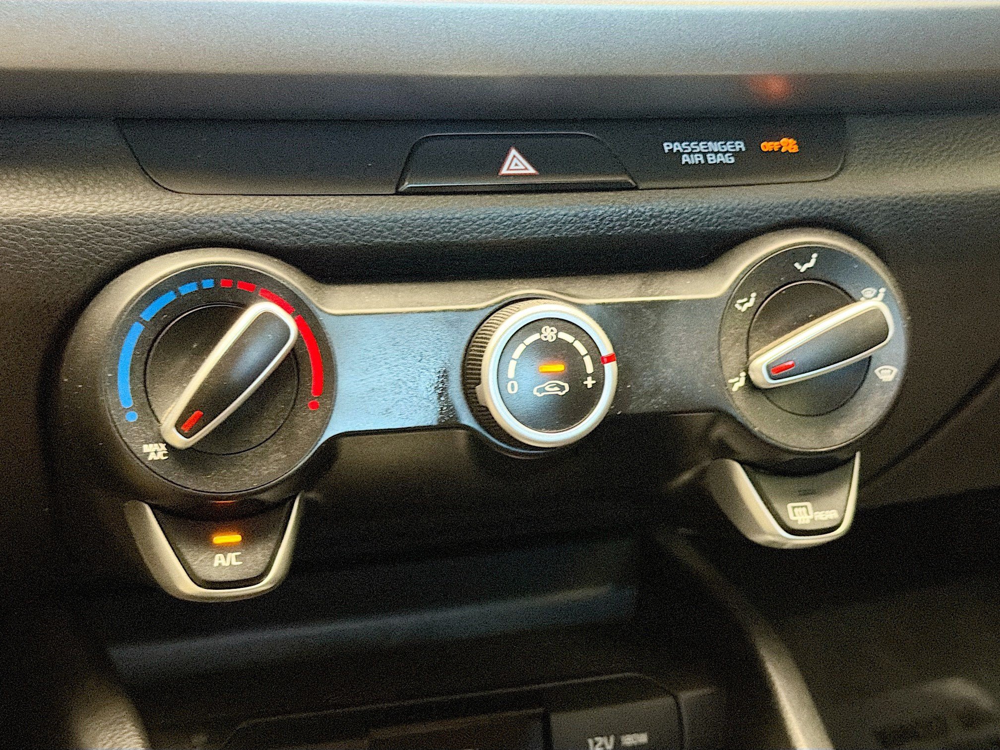 Used 2023 Kia Rio S FWD image 10
