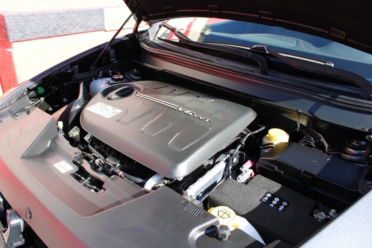 Used 2015 Jeep Cherokee Trailhawk w/ Comfort/Convenience Group image 16