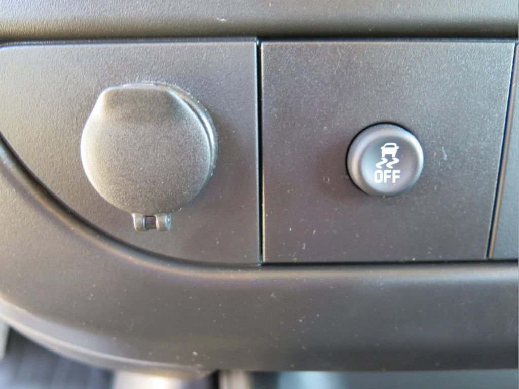 New 2026 Chevrolet Express 2500 w/ Driver Convenience Package RWD image 19