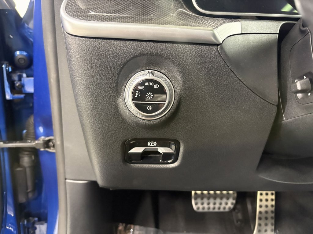 Certified 2023 Mercedes-Benz C 300 4MATIC Sedan image 10