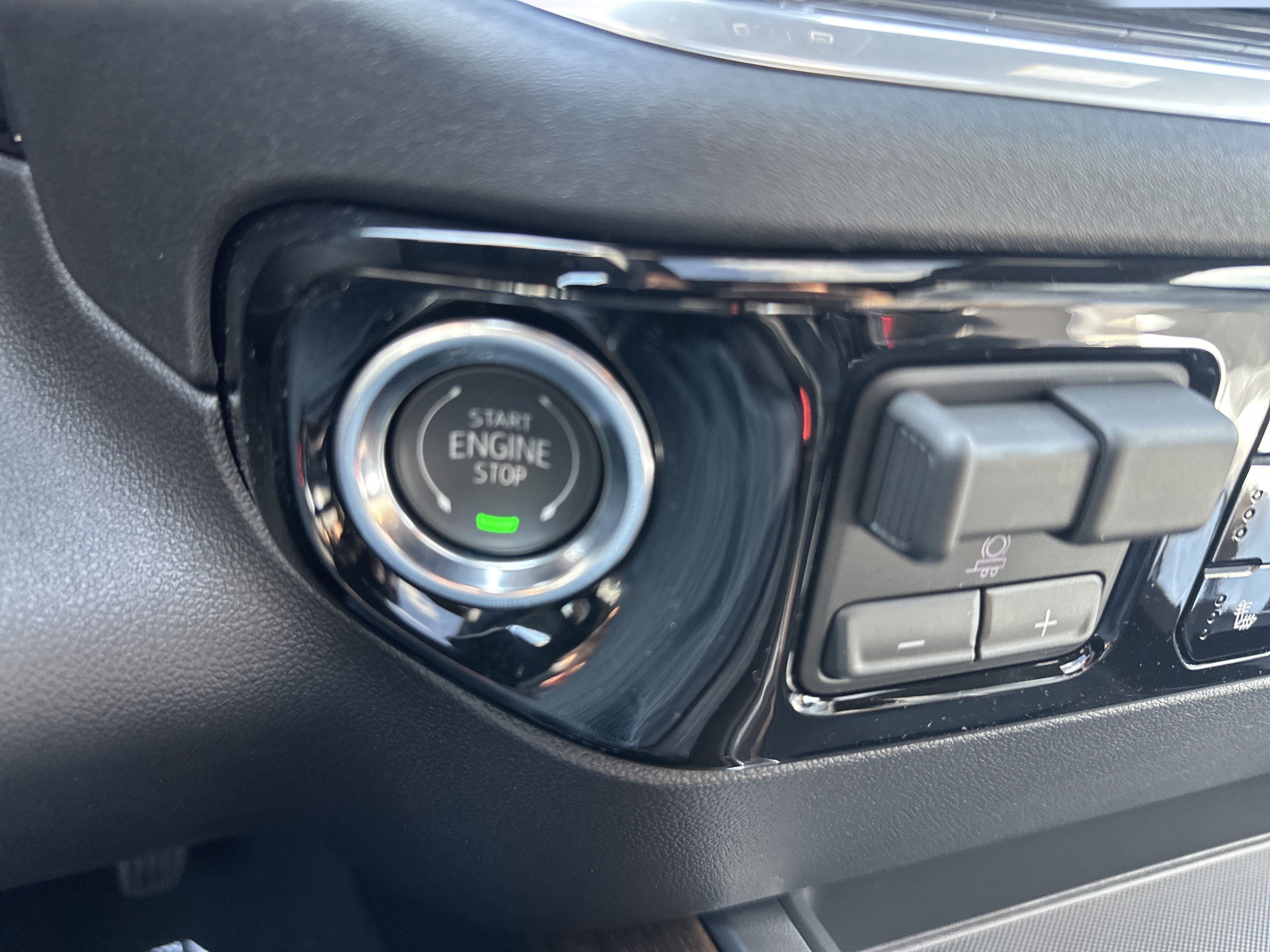 New 2026 Chevrolet Silverado 1500 High Country w/ High Country Premium Package AWD/4WD image 22