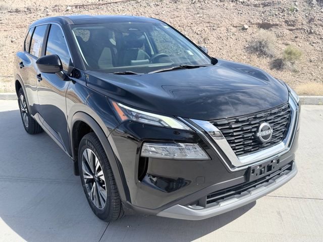 Used 2023 Nissan Rogue SV image 3