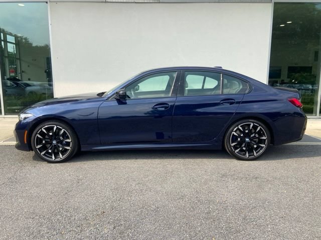 Used 2026 BMW 330i xDrive Sedan w/ M Sport Package AWD/4WD image 2