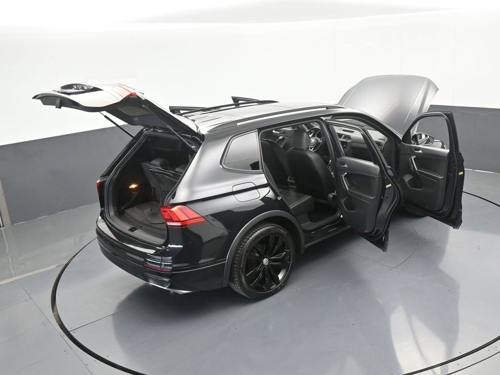 Used 2021 Volkswagen Tiguan SE R-Line image 69