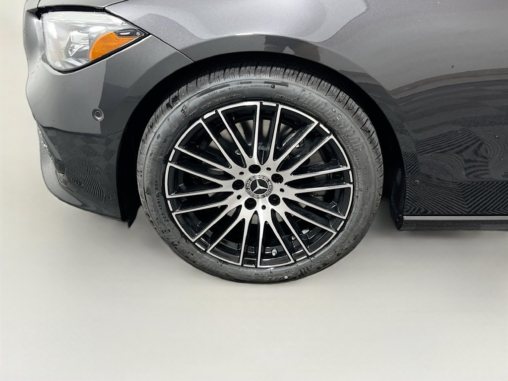 Used 2026 Mercedes-Benz C 300 4MATIC Sedan image 33