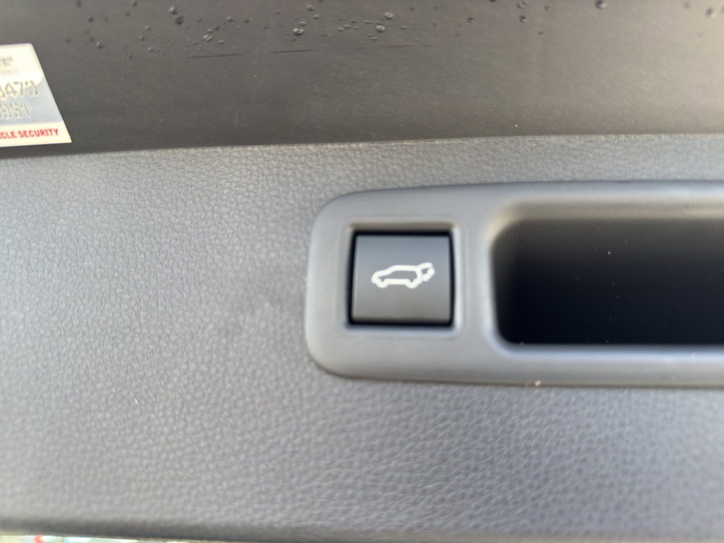 New 2026 Toyota Highlander Limited image 8