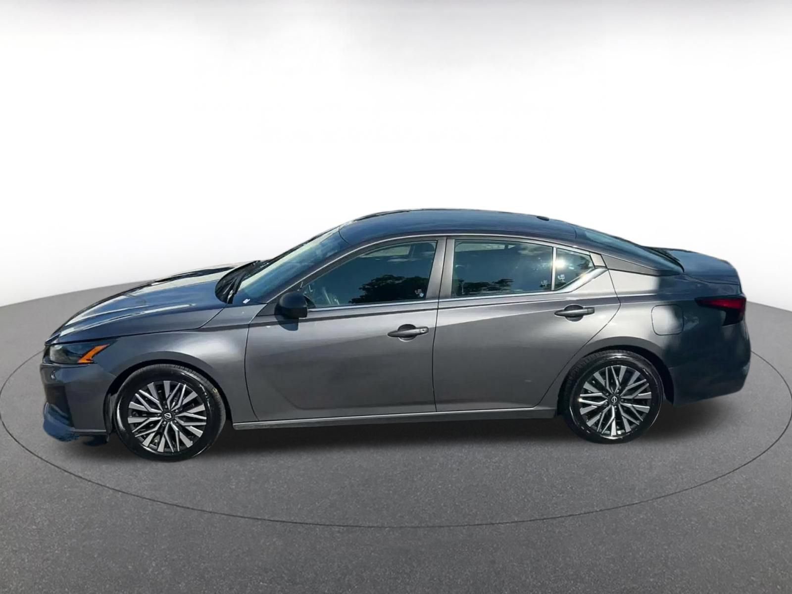 Used 2026 Nissan Altima 2.5 SV FWD image 8