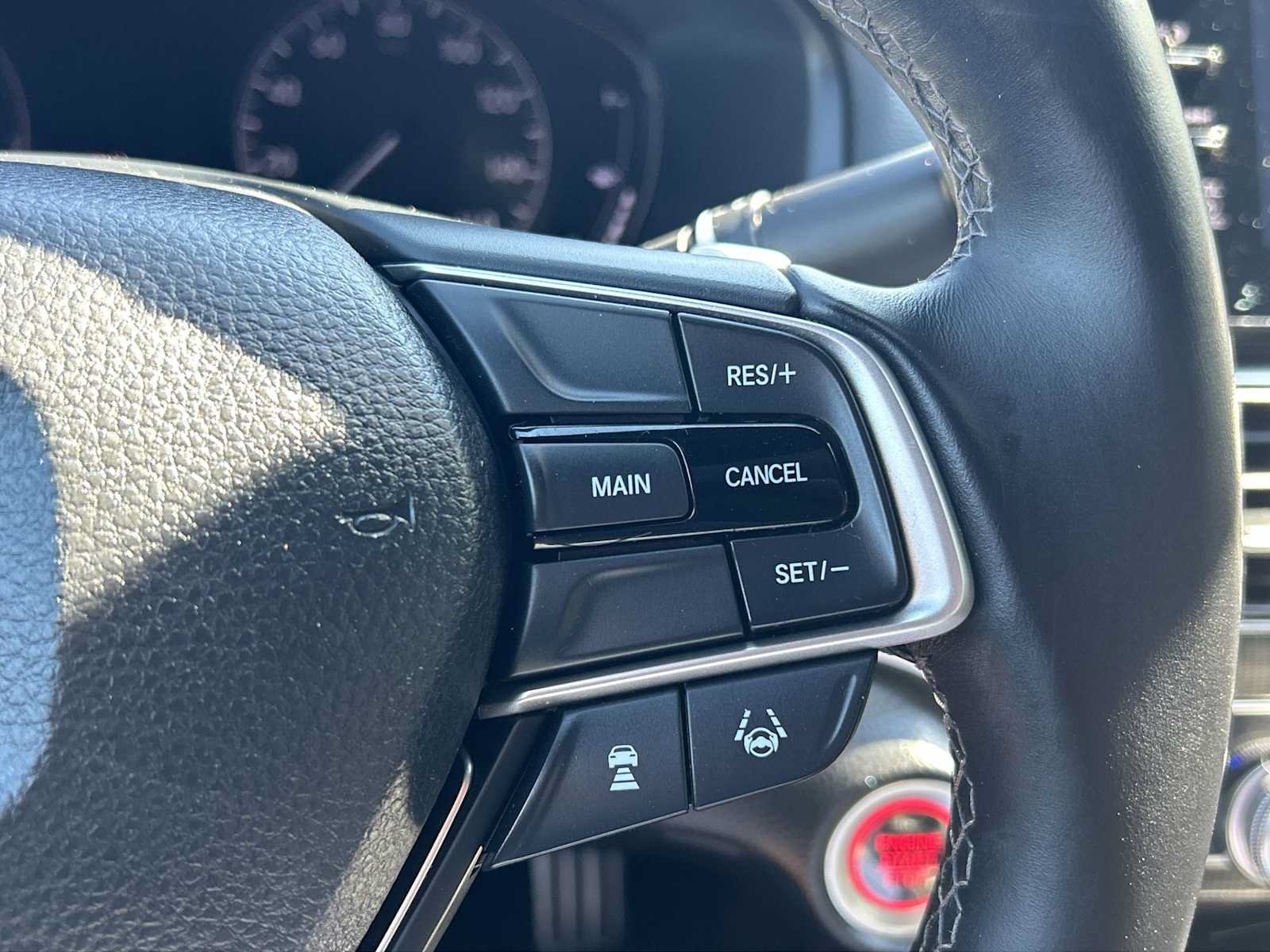Used 2018 Honda Accord Sport image 15