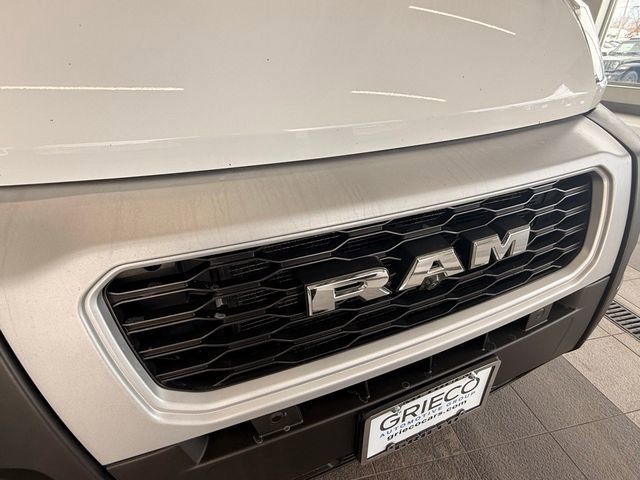 Used 2022 RAM ProMaster 2500 w/ Driver Convenience Group FWD image 4