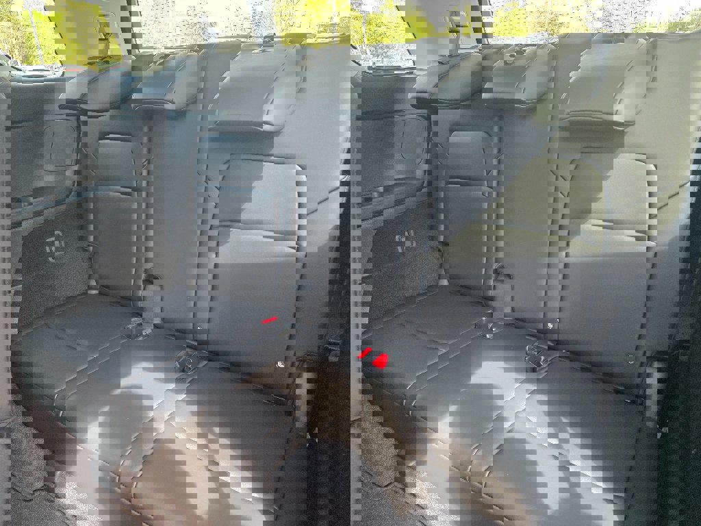 New 2026 Nissan Pathfinder SL image 16