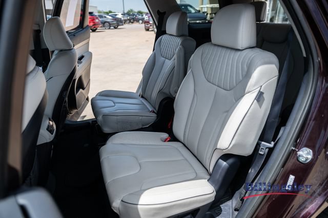 Used 2023 Hyundai Palisade Limited FWD image 11
