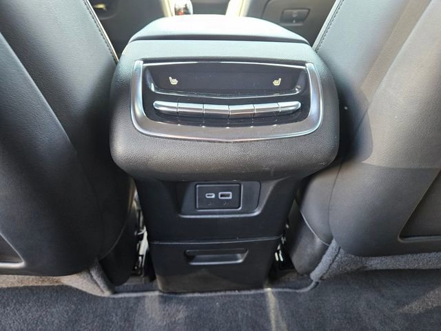 Certified 2023 Cadillac XT6 Premium Luxury w/ Technology Package FWD image 11
