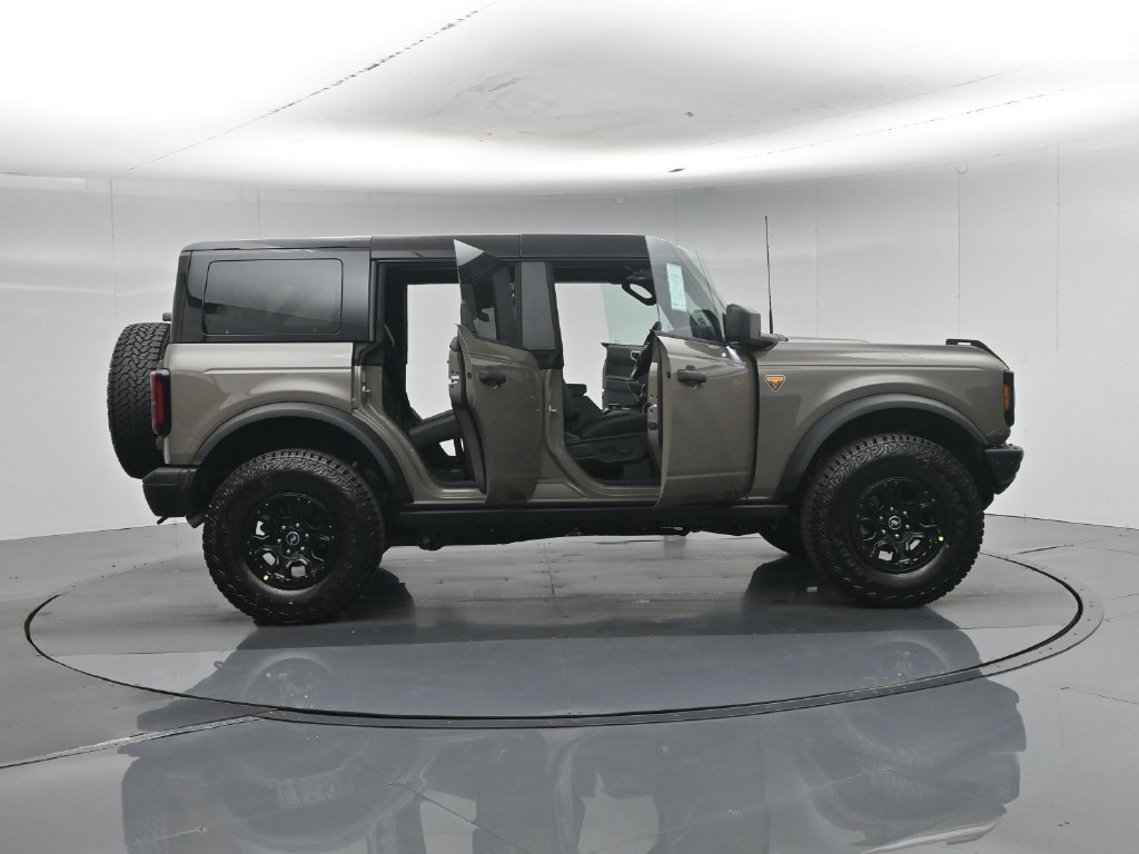 New 2026 Ford Bronco Badlands w/ Wildtrak Package AWD/4WD image 4