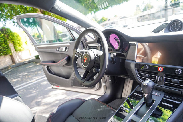Used 2025 Porsche Macan GTS AWD/4WD image 50