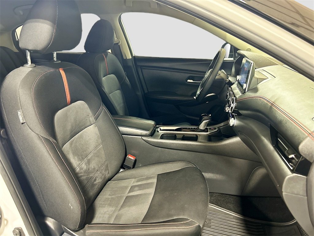 Used 2025 Nissan Sentra SR image 24