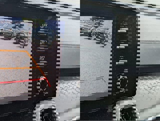 Used 2022 Kia Sorento LX FWD image 15